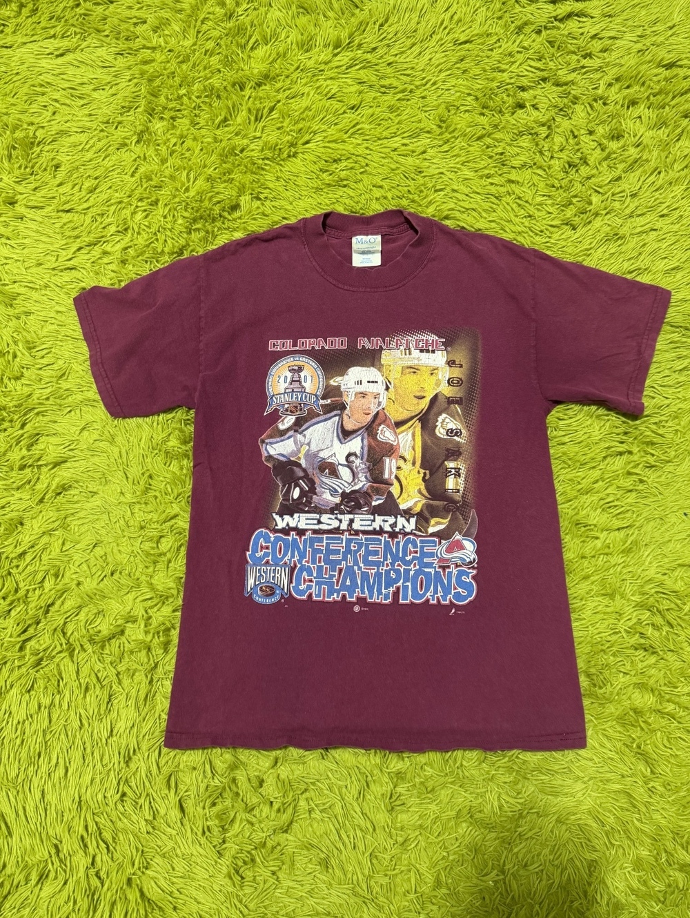 Vintage 90s NHL Colorado Avalanche Graphic T-shirt Size Medium Burgundy